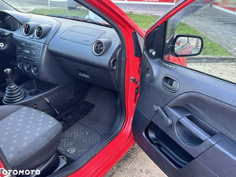 Ford Fiesta - 5