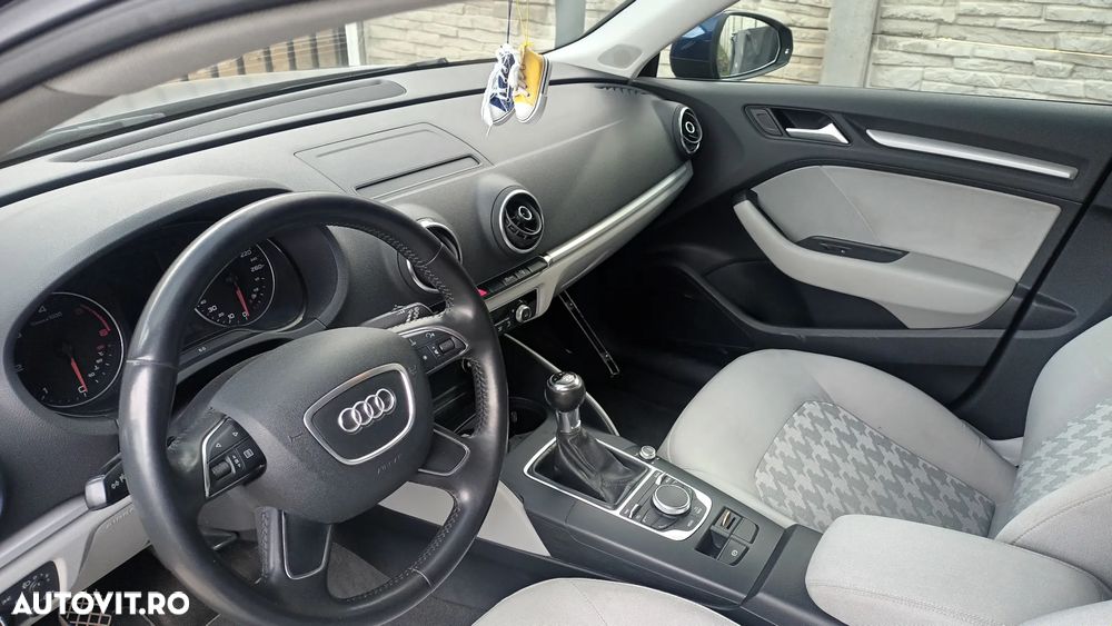 Audi A3 1.6 TDI ack ultra Attraction - 10