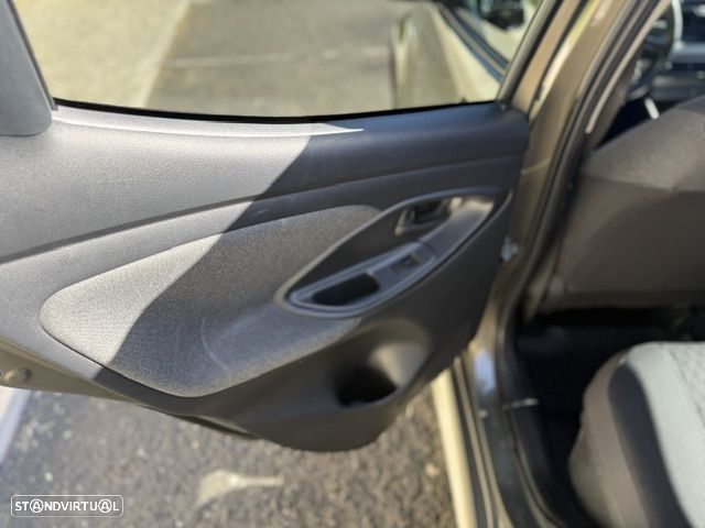 Toyota Yaris 1.5 HDF Exclusive - 13