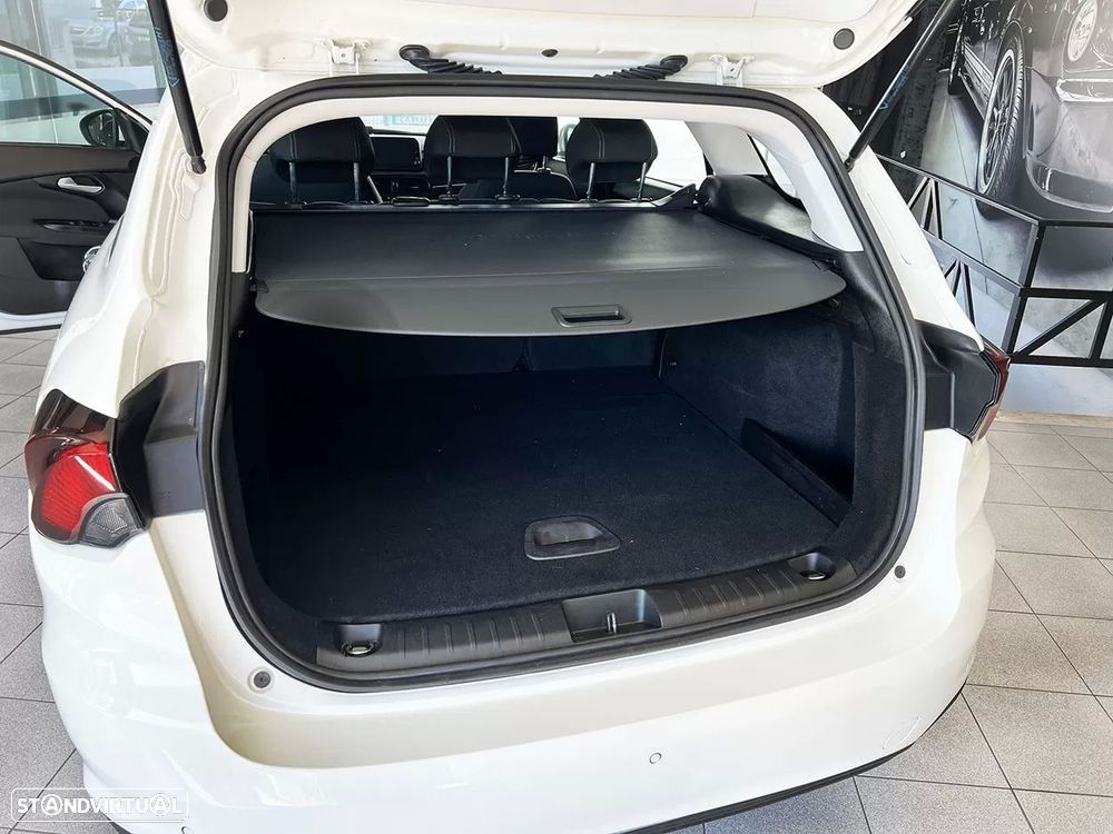 Fiat Tipo Station Wagon 1.3 M-Jet Lounge - 22