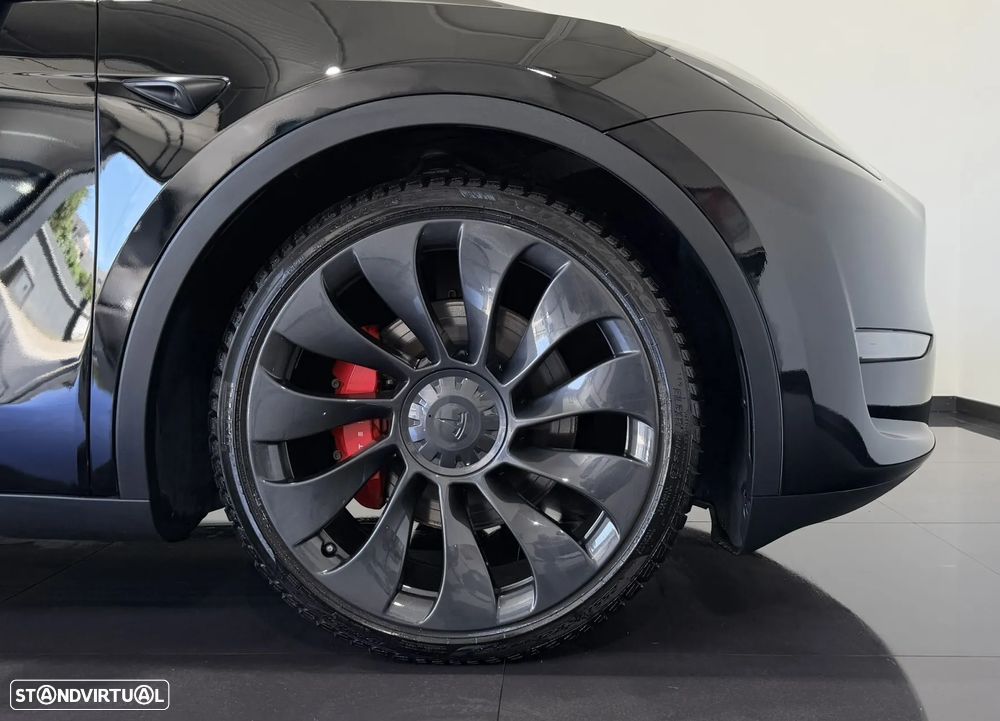 Tesla Model Y Performance Dual Motor AWD - 49
