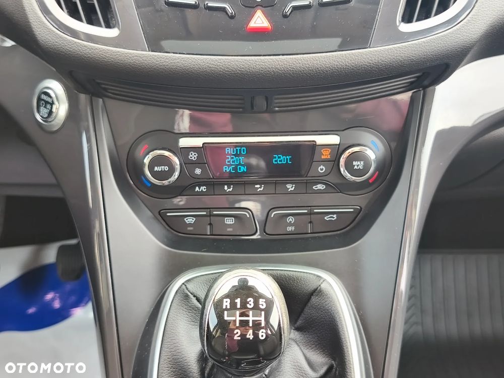 Ford Kuga 2.0 TDCi 4WD Titanium - 23