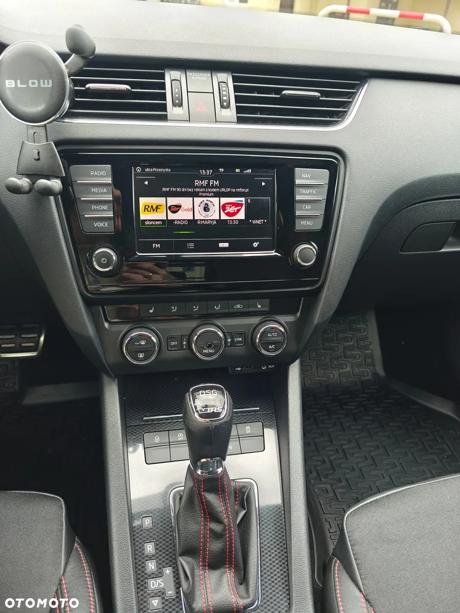 Skoda Octavia 2.0 TSI RS DSG - 16