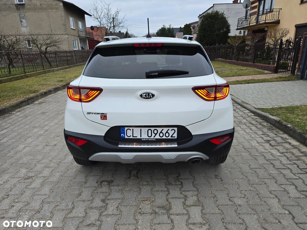 Kia Stonic 1.4 L - 5