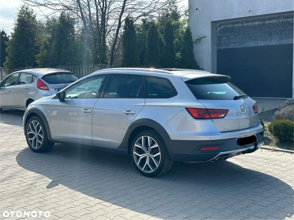 Seat Leon Sportstourer 2.0 TDI Start&Stop 4Drive DSG X-Perience - 4