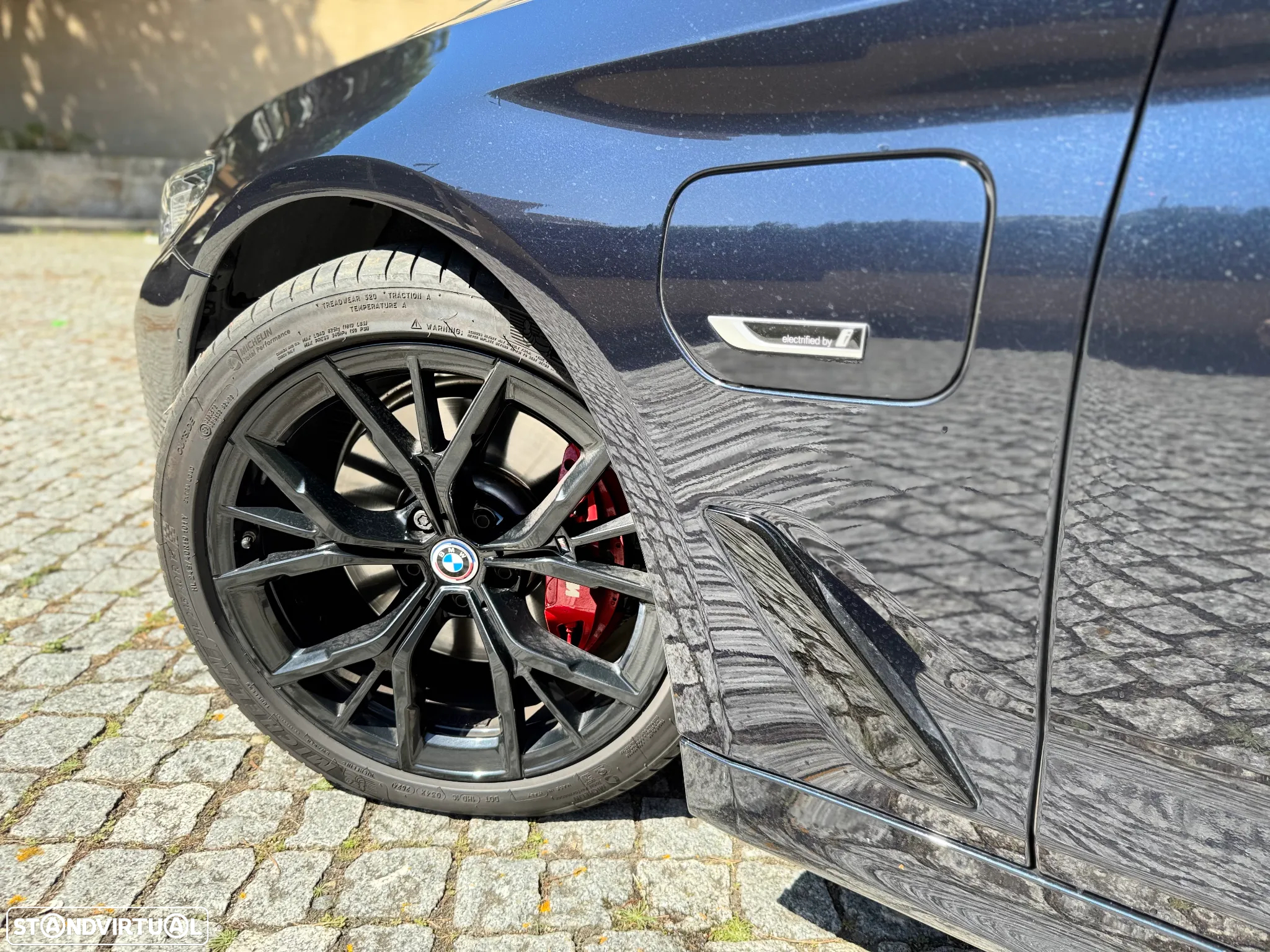 BMW 530 e Pack Desportivo M - 11