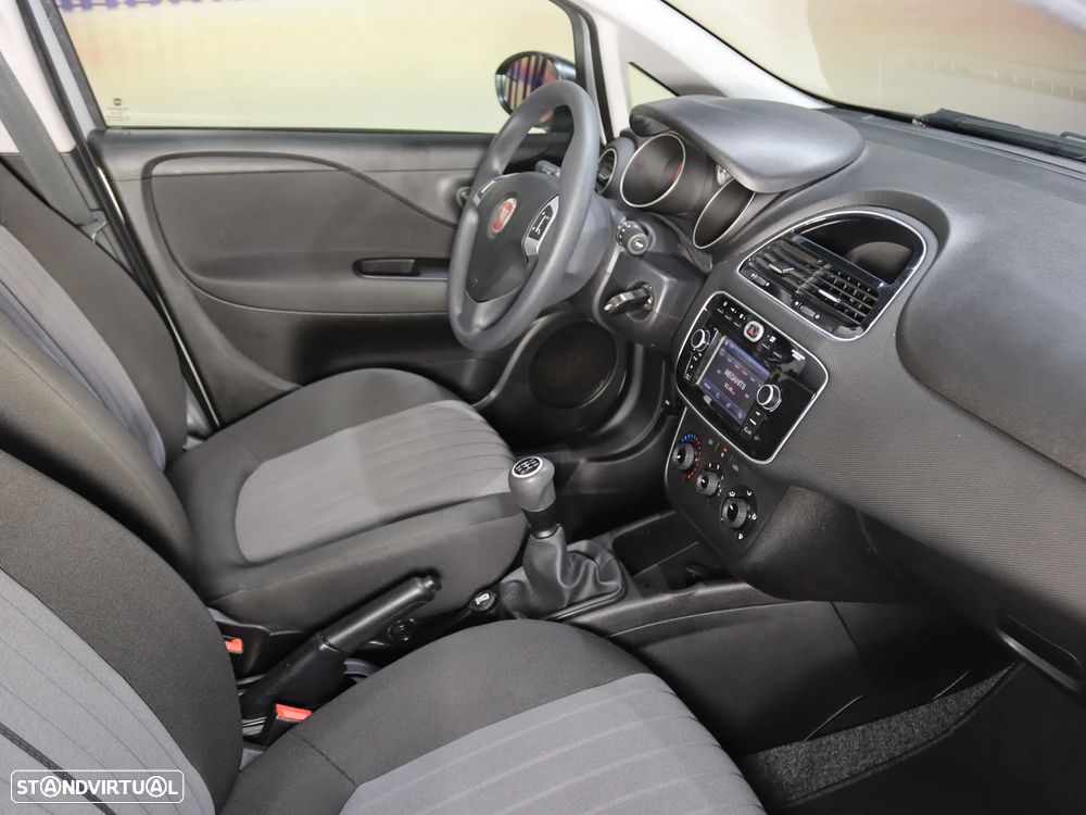 Fiat Punto 1.3 M-Jet Lounge S&S - 13
