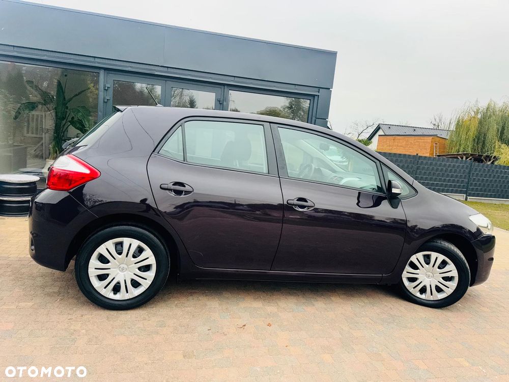 Toyota Auris - 27