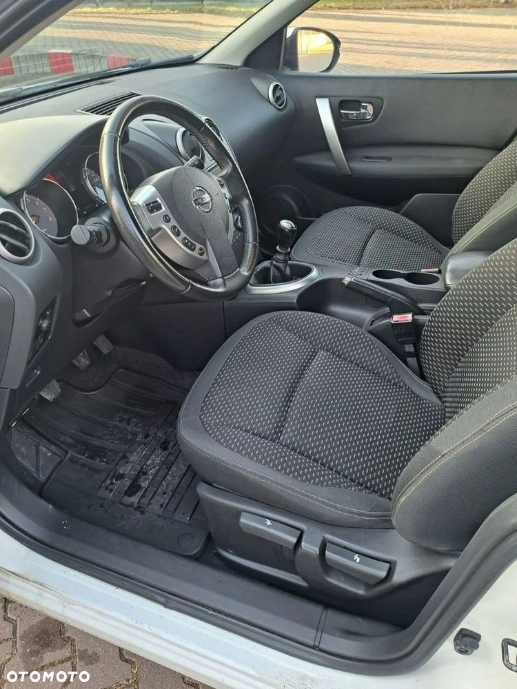 Nissan Qashqai+2 2.0 Tekna Premium - 8