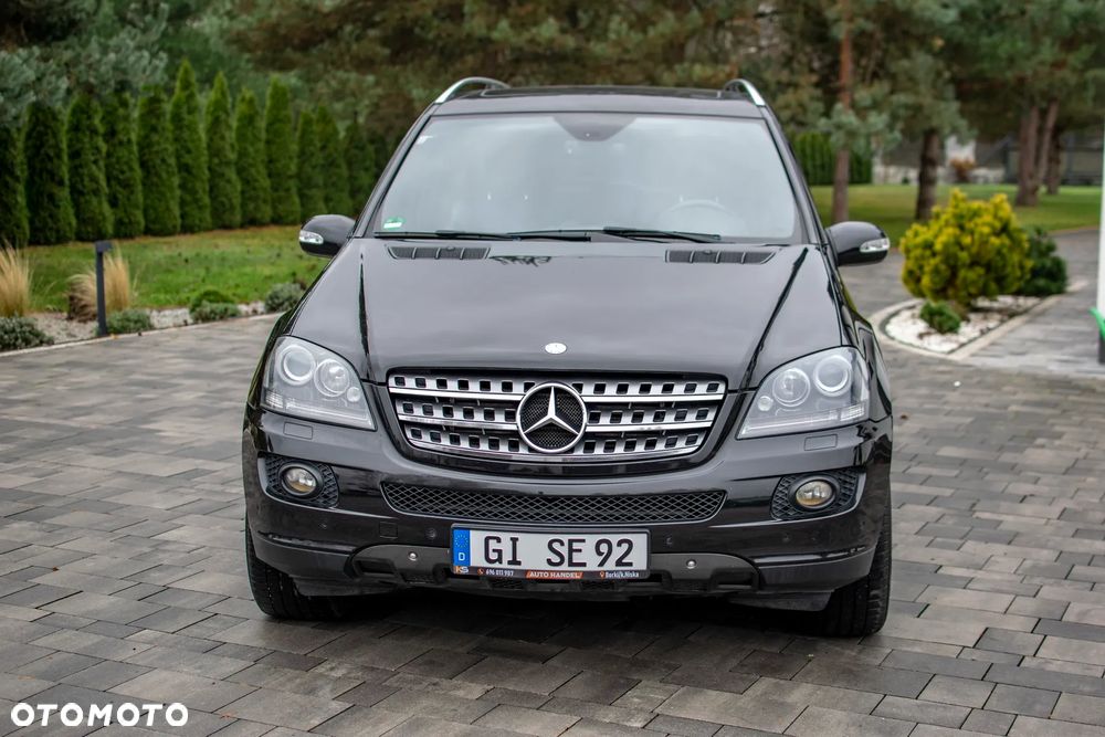 Mercedes-Benz ML - 10