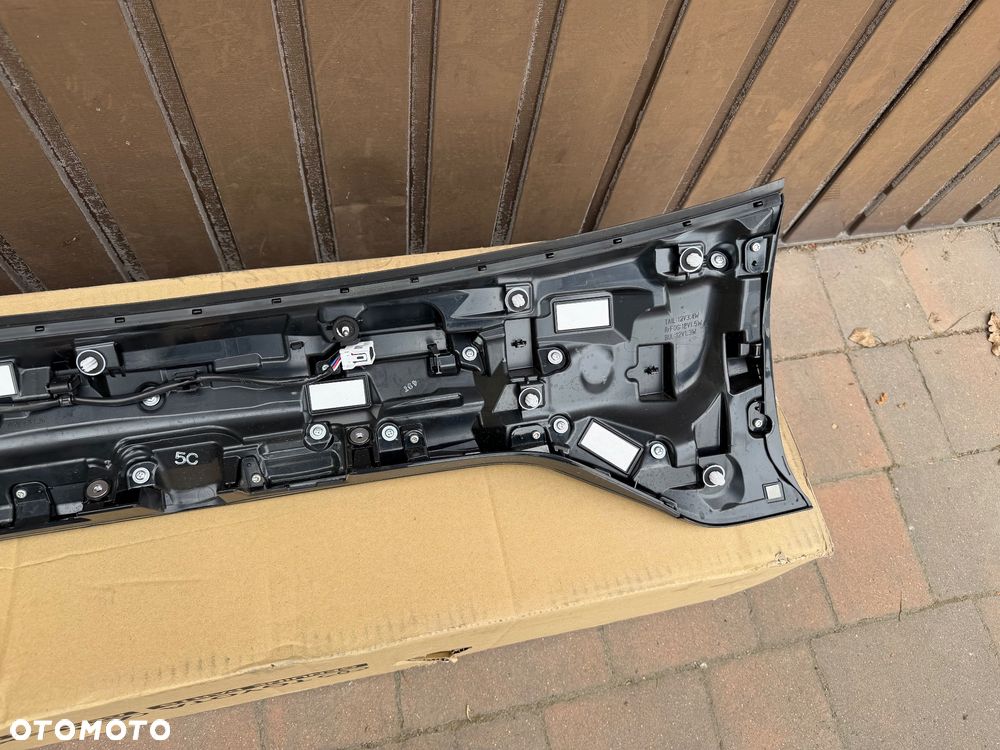 Blenda lampa tył Toyota Yaris GR 24- Lift LED blenda klapy - 4