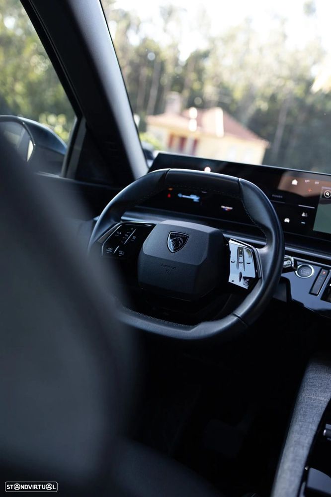 Peugeot E-3008 73 kWh Allure - 38