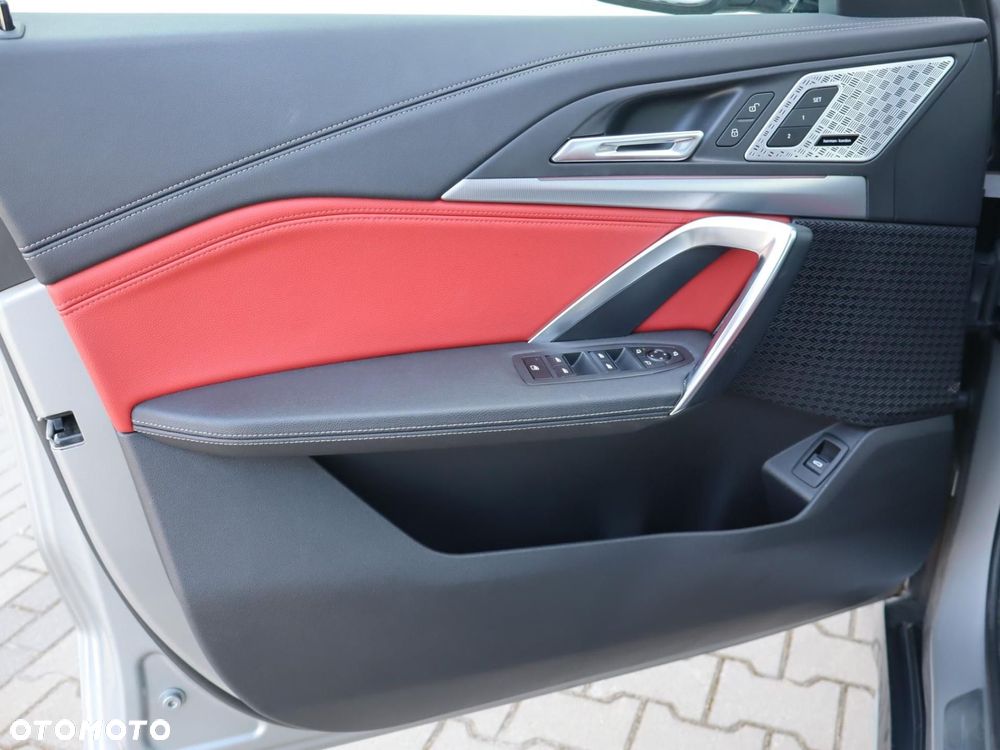 BMW iX1 - 19