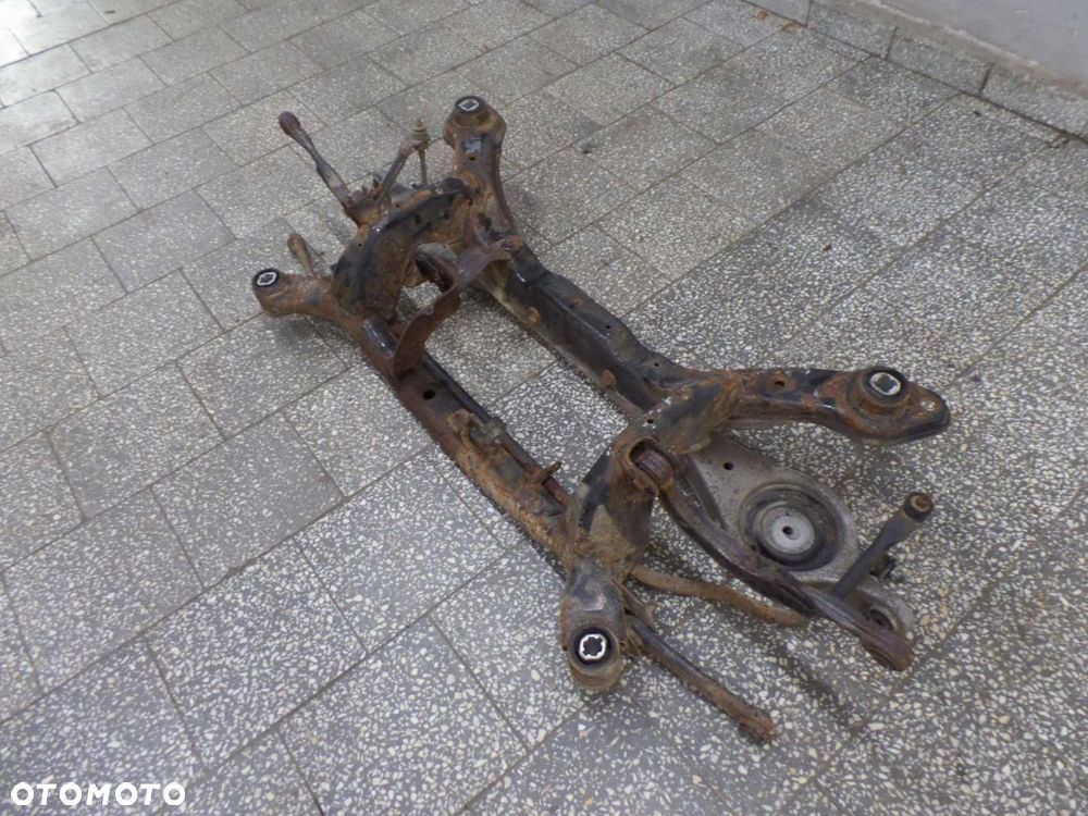 VOLVO V70 III 07-14 WOZEK BELKA SANKI ZAWIESZENIA TYL - 2