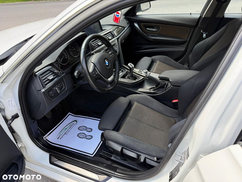 BMW Seria 3 320d Blue Performance Luxury Line - 9