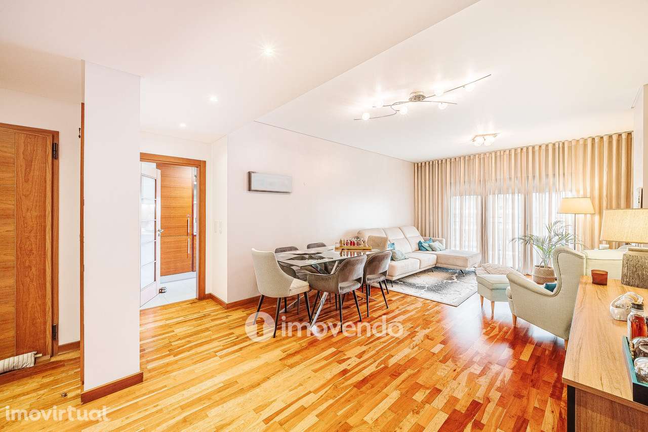 Apartamento T3 com garagem, na Urbanização Terraços da Ponte - Grande imagem: 3/32