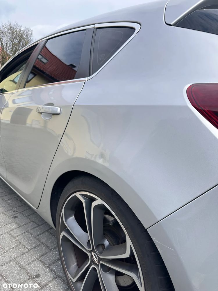 Opel Astra 2.0 CDTI Cosmo - 8