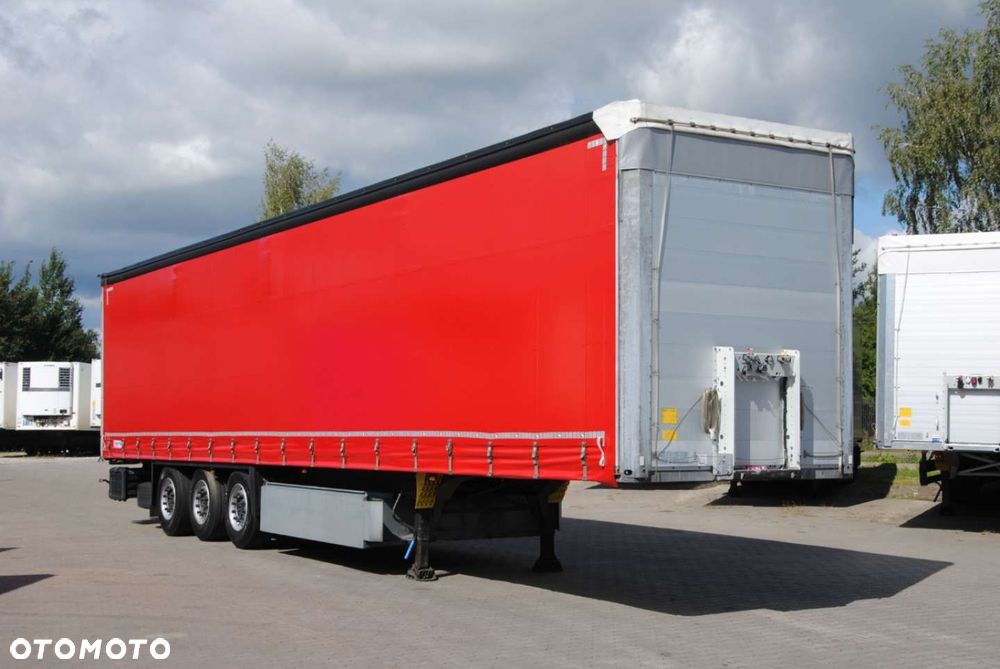 Schmitz Cargobull SCS kurtyna, podnoszona oś - 2