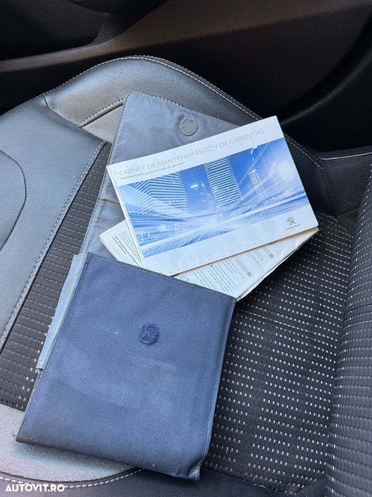 Peugeot 2008 PureTech 110 Stop&Start Style - 34