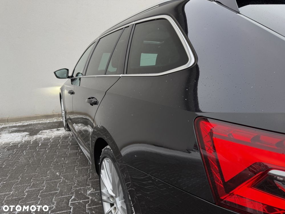 Skoda Superb 2.0 TDI SCR 4x4 L&K DSG - 18