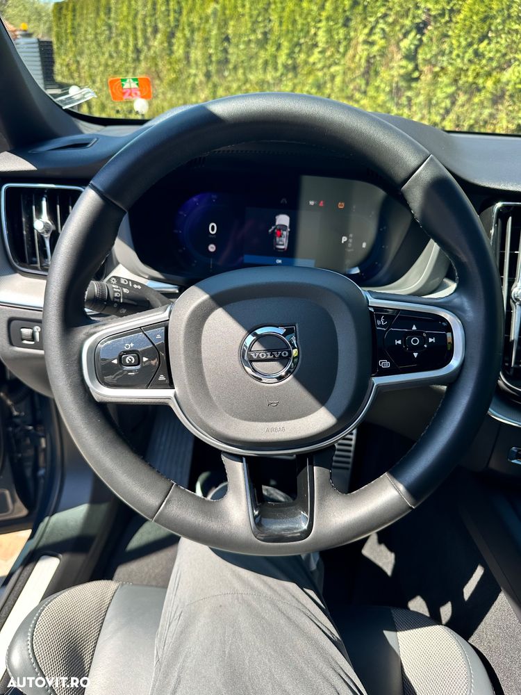 Volvo XC 60 B4 D AWD Geartronic RDesign - 12