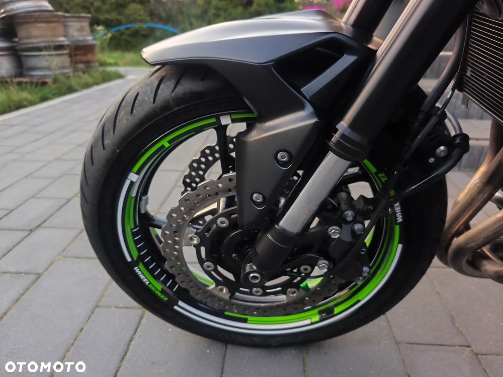 Kawasaki Z 900 - 22