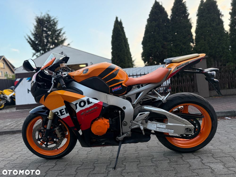 Honda CBR - 17