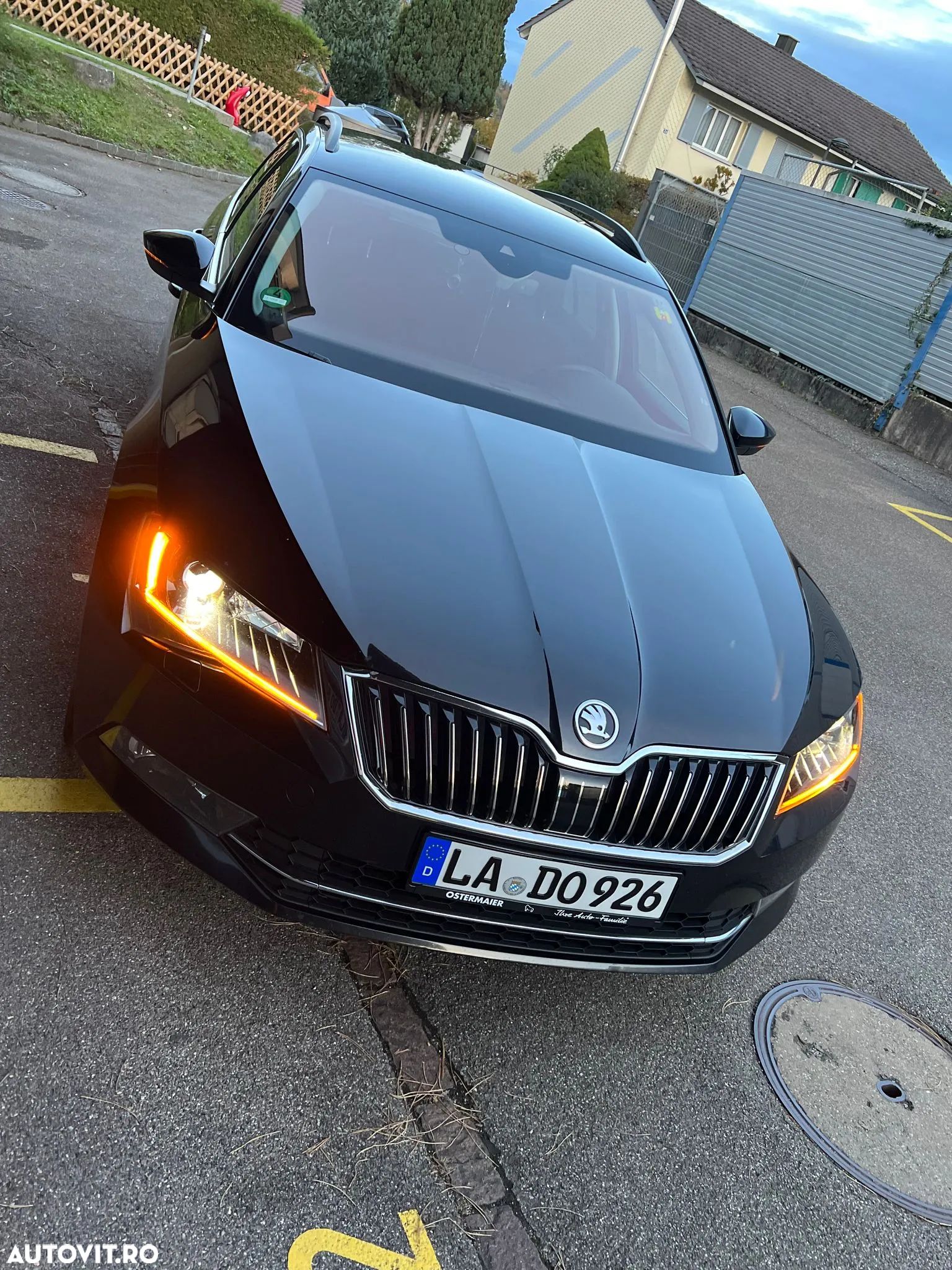 Skoda Superb 2.0 TDI Active - 1