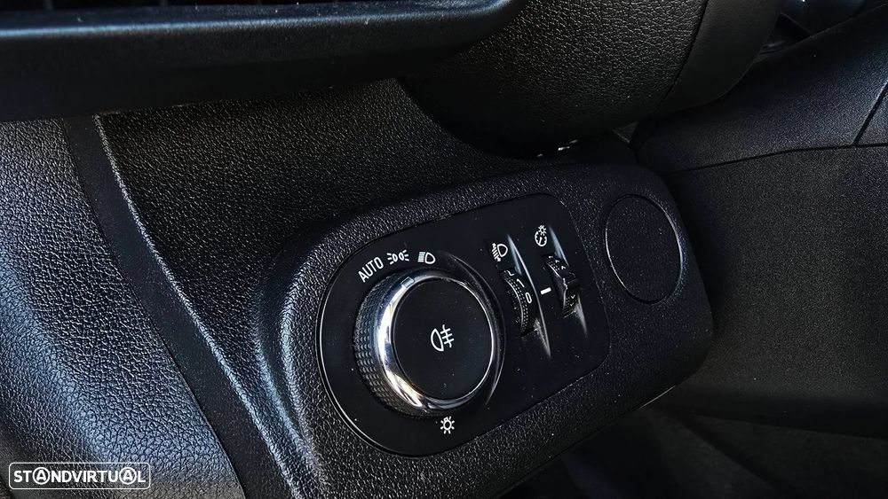 Opel Combo 1.6 CDTI  Iva Dedutível-3 Lugares - 10