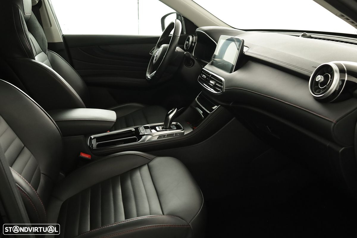 MG EHS 1.5 T-GDI Plug-in Hybrid Luxury - 18