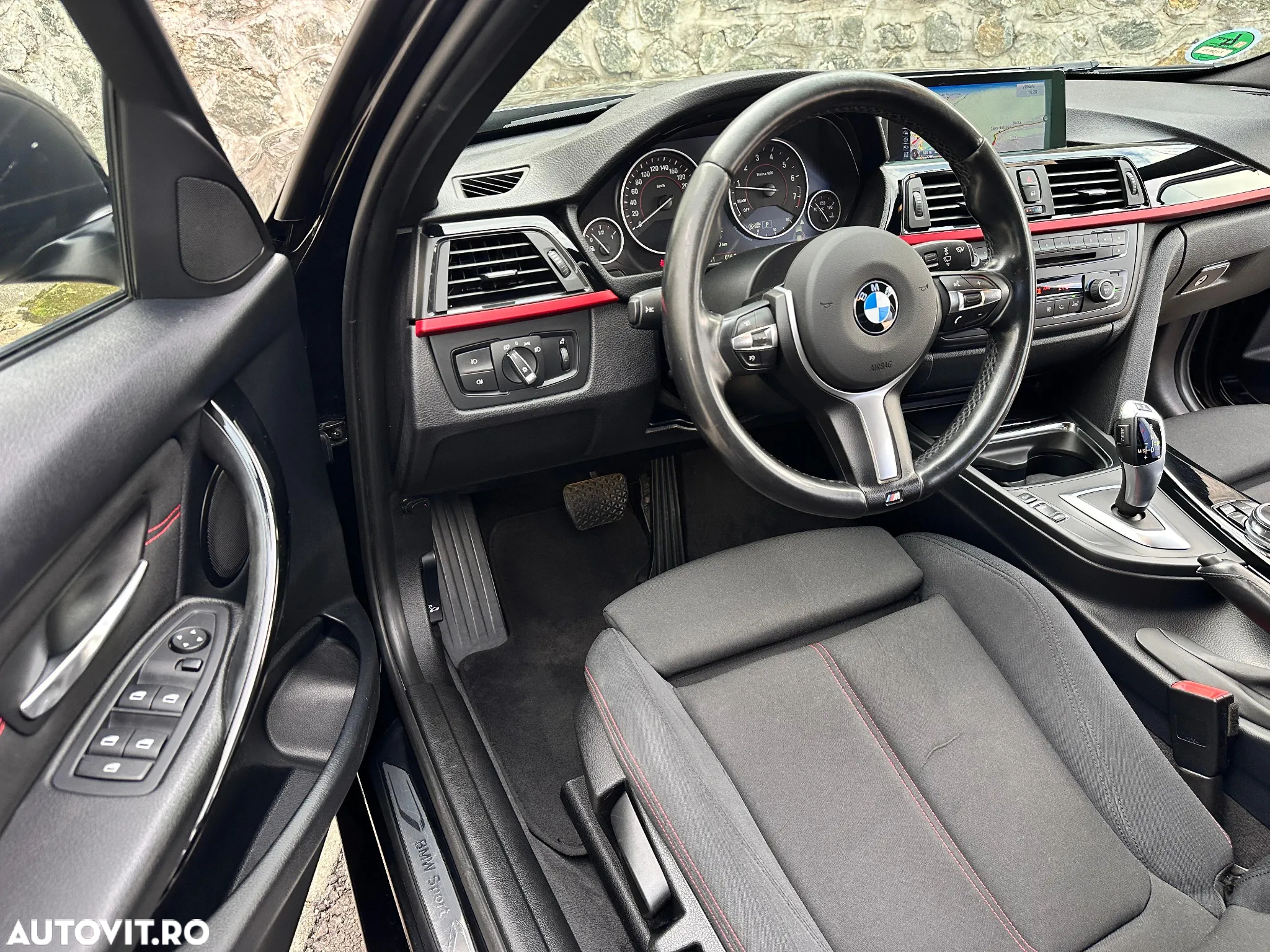 BMW Seria 3 320i Aut. Sport Line - 13
