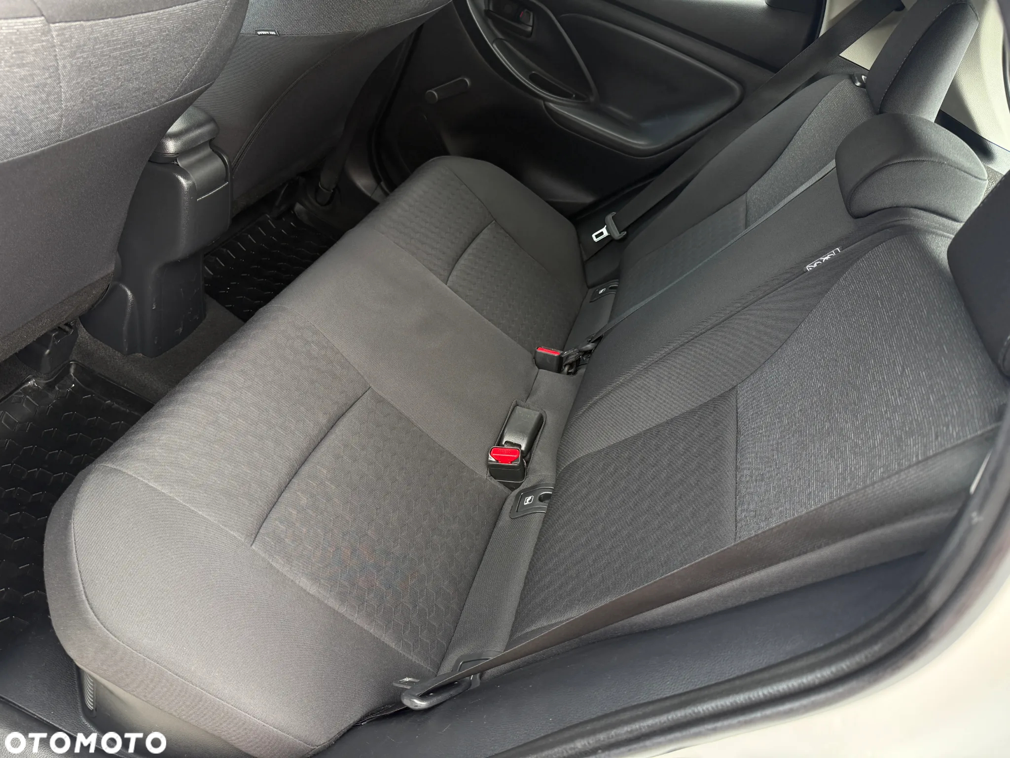 Toyota Yaris Hybrid 1.5 Comfort - 30