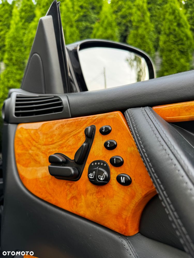 Mercedes-Benz CL - 16