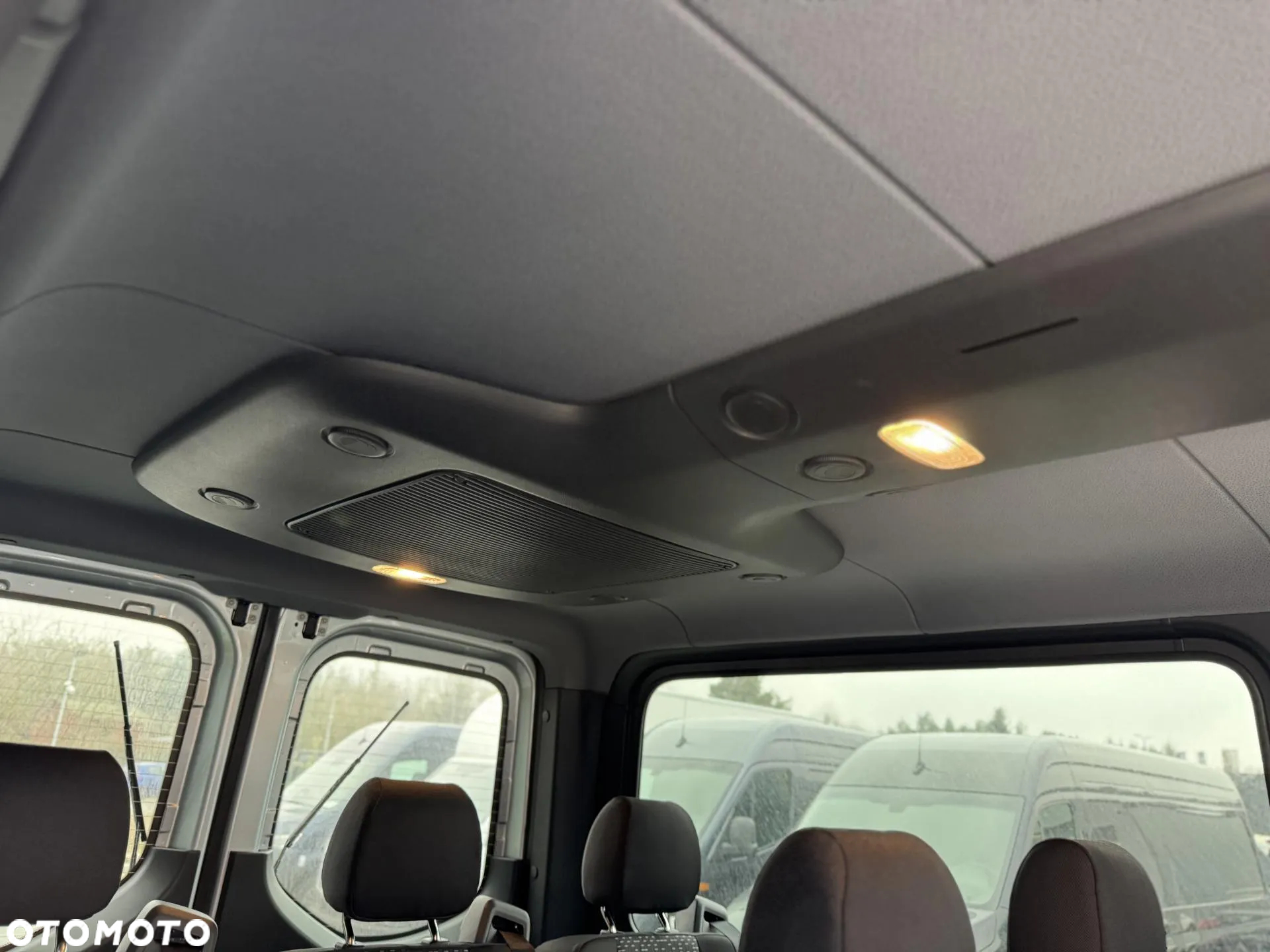 Mercedes-Benz Sprinter - 16
