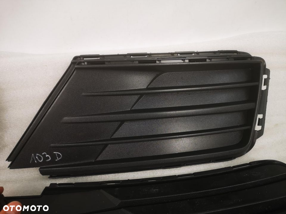 VW CADDY 2K5 14- LEWA / PRAWA BOCZNA KRATKA ZDERZAKA PRZEDNIEGO PRZÓD 2K5853665 E 2K5853665E /  2K5853666 E  2K5853666E NR AUKCJI 4S/103 - 11