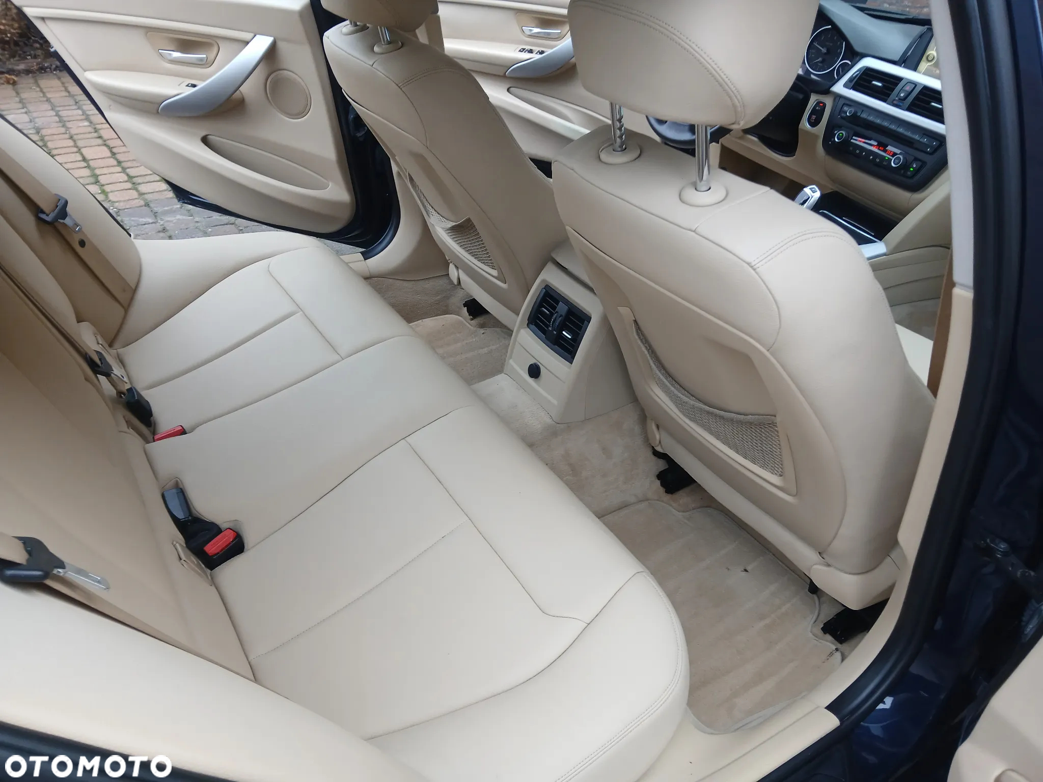 BMW Seria 3 328i xDrive - 16