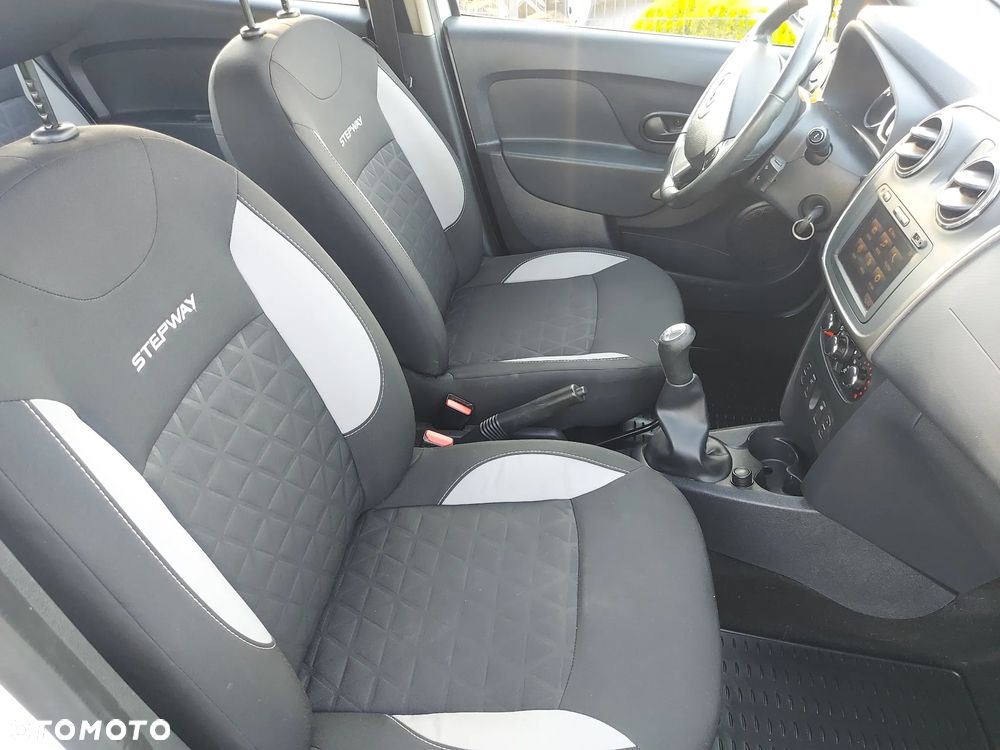 Dacia Sandero Stepway TCe 90 (S&S) Prestige - 23