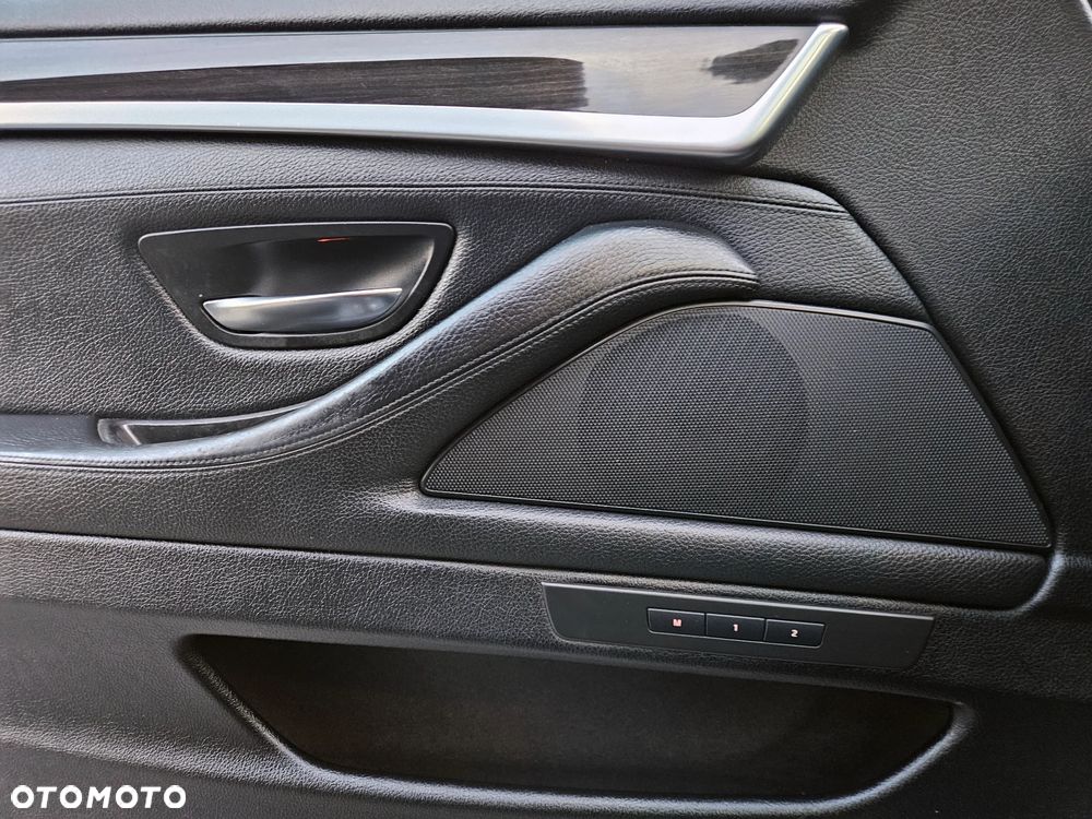 BMW Seria 5 520d - 15