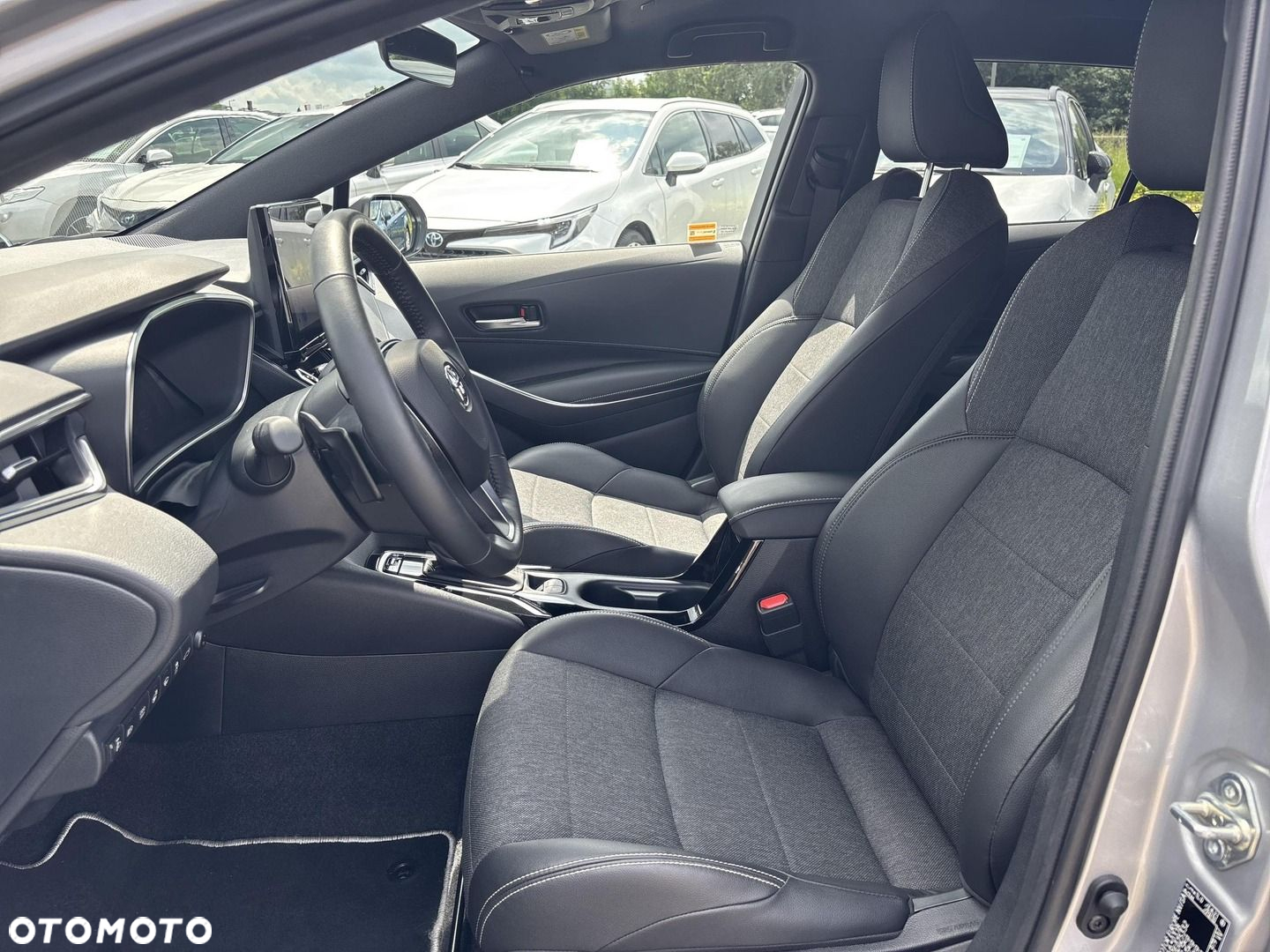 Toyota Corolla - 13