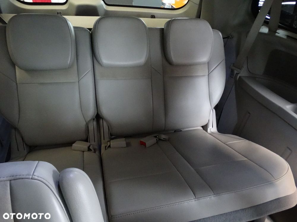 Chrysler Grand Voyager - 39