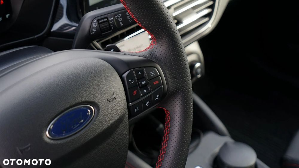 Ford Focus 2.3 EcoBoost ST X - 18