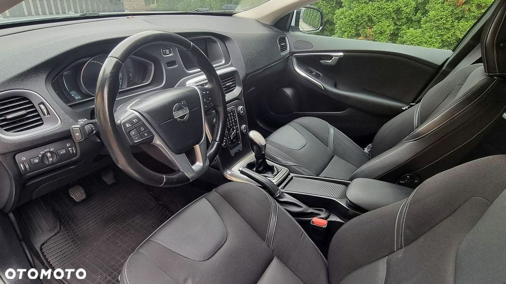 Volvo V40 - 11