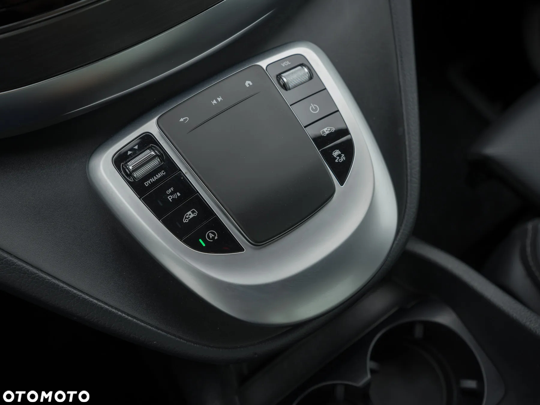 Mercedes-Benz Klasa V 300 d 4-Matic Exclusive 9G-Tronic (d³ugi) - 39