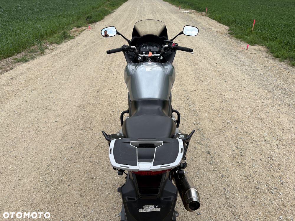Honda CBF - 24
