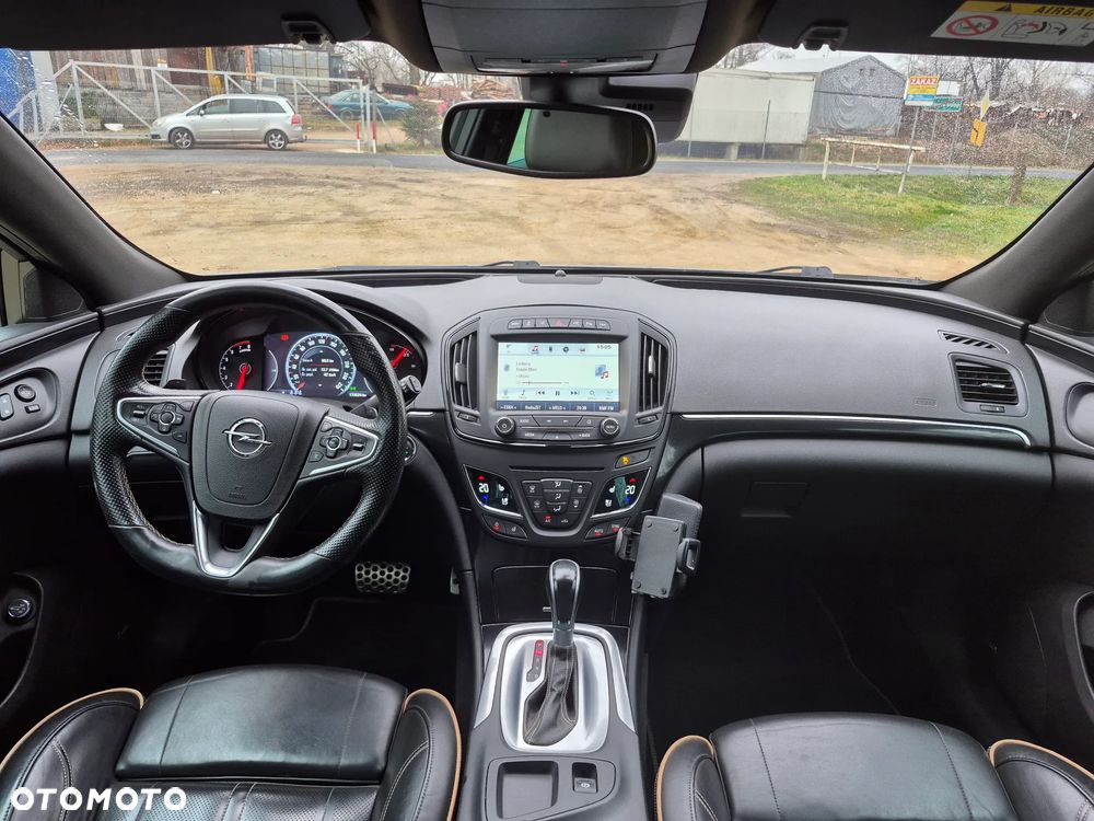 Opel Insignia 2.0 SIDI Turbo 4x4 Sports Tourer Innovation - 24