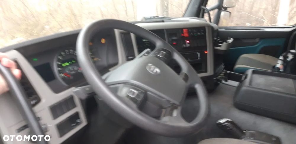 Volvo FM 370 Euro6 Super Stan tylko 328tyś km Kabina Sypialna. - 9