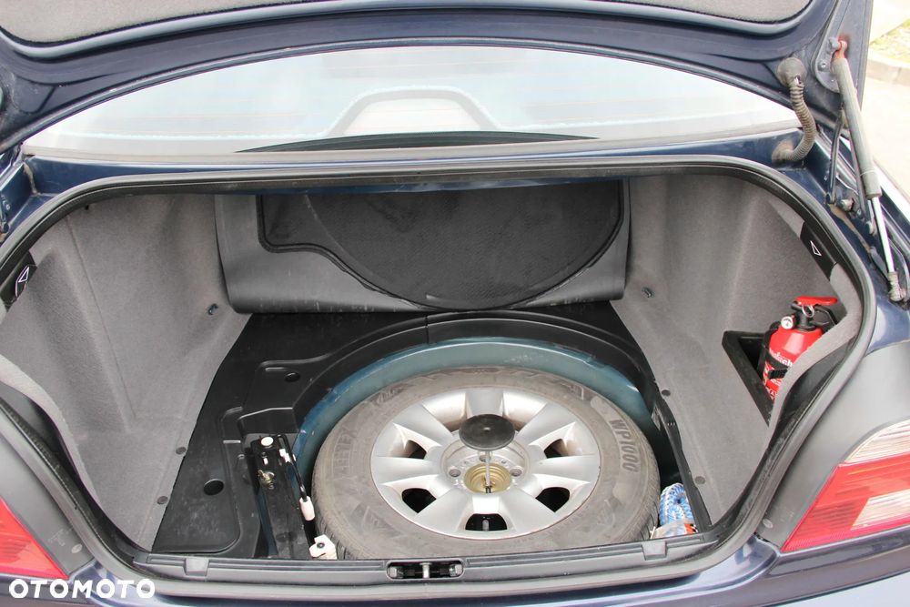 BMW Seria 5 520i - 14