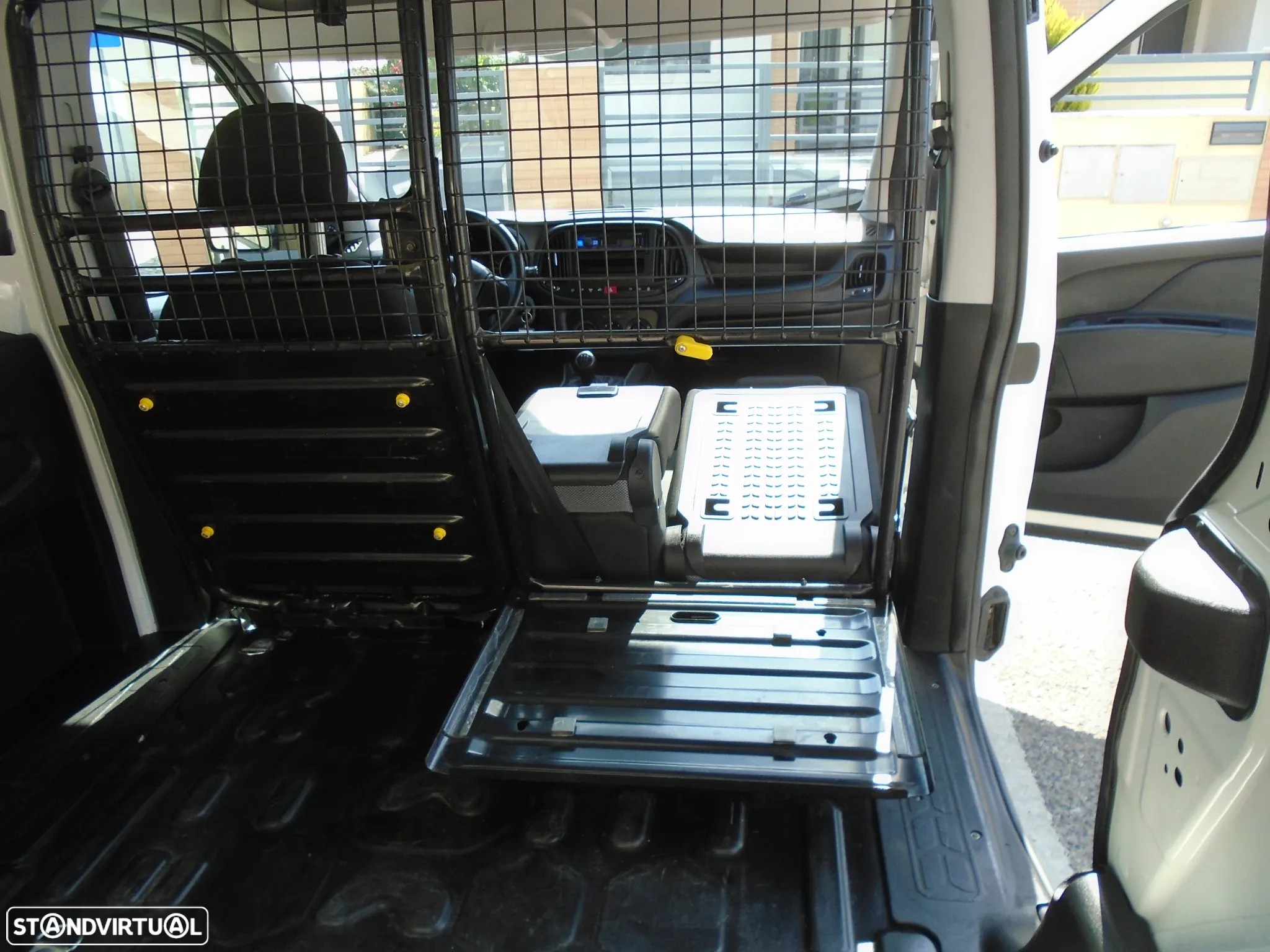 Fiat DOBLO 1.3 M-Jet 3 LUGARES 95 CV IVA DEDUTIVEL-NACIONAL - 17