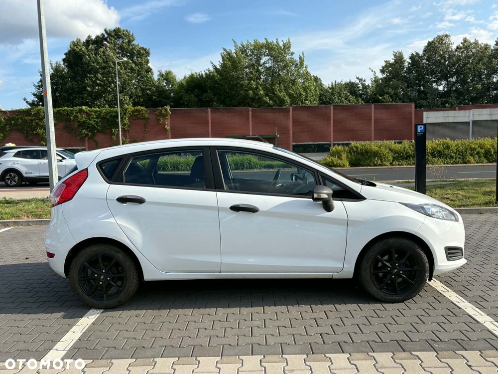 Ford Fiesta - 2
