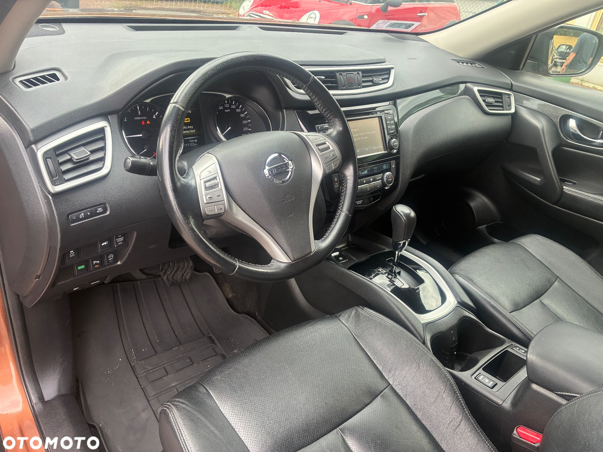 Nissan X-Trail 2.0 dCi Tekna 2WD Xtronic - 16